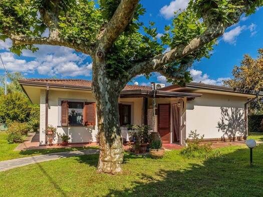 Haus zum Kauf 900.000 € 155 m² Pietrasanta 55045
