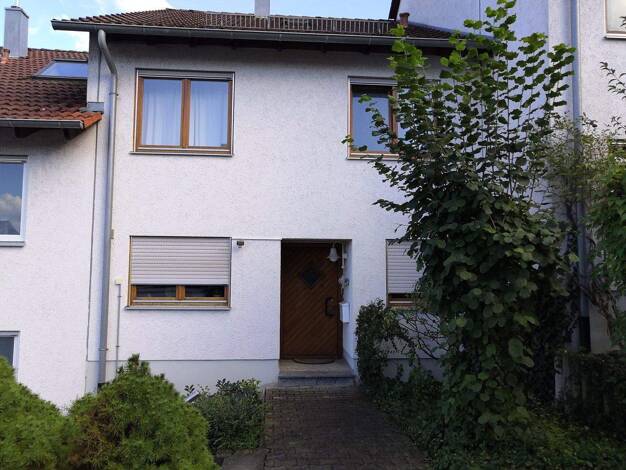 Reihenmittelhaus zur Miete 1.600 € 6 Zimmer 148 m² 420 m² Grundstück frei ab 01.12.2025 Söflingen Ulm 89081