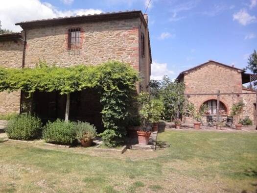 Einfamilienhaus zum Kauf 980.000 € 14 Zimmer 500 m² 50.000 m² Grundstück Bucine 52021