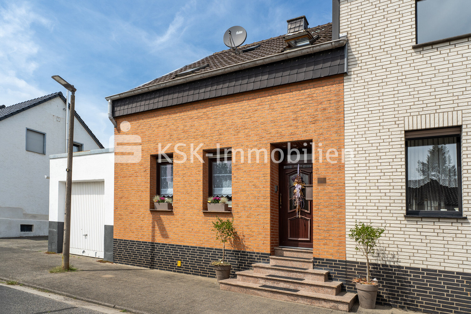 Einfamilienhaus zum Kauf 279.000 € 4 Zimmer 94,1 m²<br/>Wohnfläche 176 m²<br/>Grundstück 01.03.2025<br/>Verfügbarkeit Buir Kerpen 50170