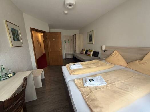 Hotel zur Miete provisionsfrei 55 € 13 Zimmer Rhede Rhede 46414