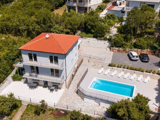 Haus zum Kauf 950.000 € 8 Zimmer 250 m² Novi Vinodolski