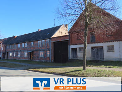 Bauernhaus zum Kauf 73.000 € 10 Zimmer 250 m² 4.340 m² Grundstück Krumke Osterburg OT Polkau 39606