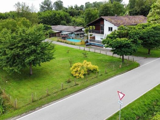 Haus zum Kauf 599.000 € 10 Zimmer 300 m² 4.089 m² Grundstück Mahd Osterhofen 94486