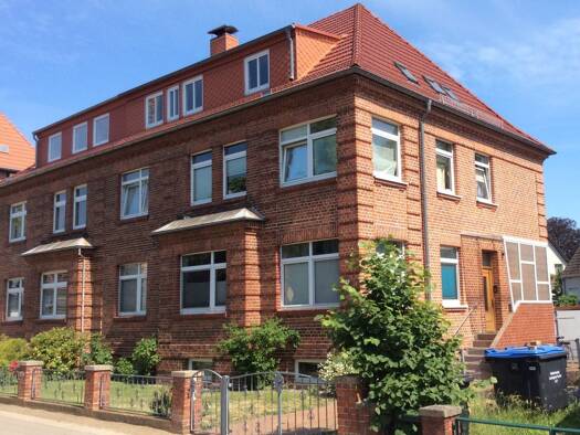 Wohnung zur Miete 853 € 5 Zimmer 94,8 m² 2. Geschoss frei ab 01.10.2026 Friedrich-Naumann-Allee 27 Ludwigslust Ludwigslust 19288