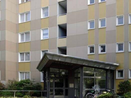 Wohnung zur Miete nur mit Wohnberechtigungsschein 509 € 3,5 Zimmer 78,3 m² 6. Geschoss frei ab 01.04.2026 Ladenbeker Furtweg 260 Bergedorf Hamburg 21033