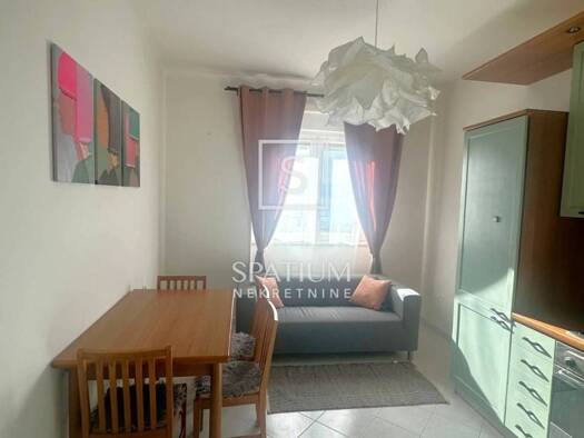 Wohnung zur Miete 700 € 2 Zimmer 53 m² 5. Geschoss Belveder, Rijeka Belveder - Kozala