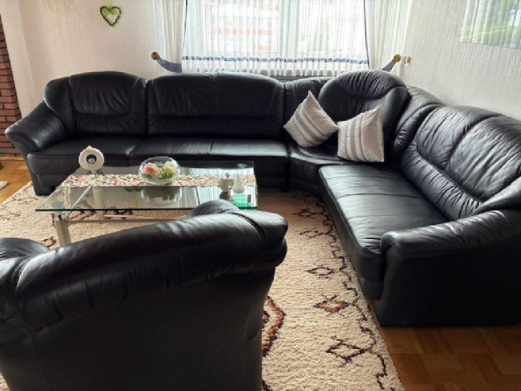 Immobilie in Edermünde - Attraktives, großzügiges Einfamilienhaus mit Garage und gepflegtem Grundstück in guter Lage - Bild 1