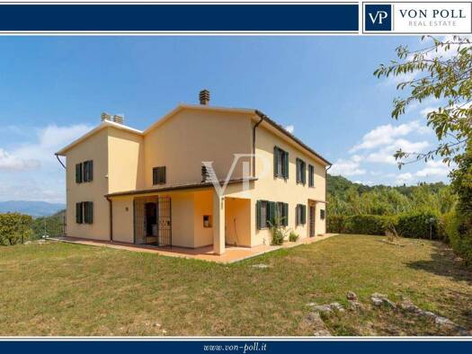Einfamilienhaus zum Kauf 660.000 € 10 Zimmer 400 m² 10.000 m² Grundstück Località Selvareggio Lucca 55100
