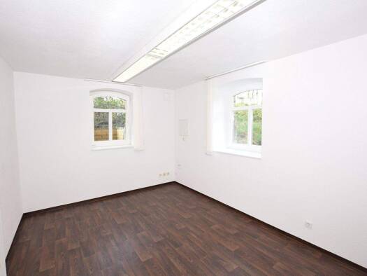 Bürofläche zur Miete provisionsfrei 225 € 2 Zimmer 45 m² Bürofläche Naumburg 06618