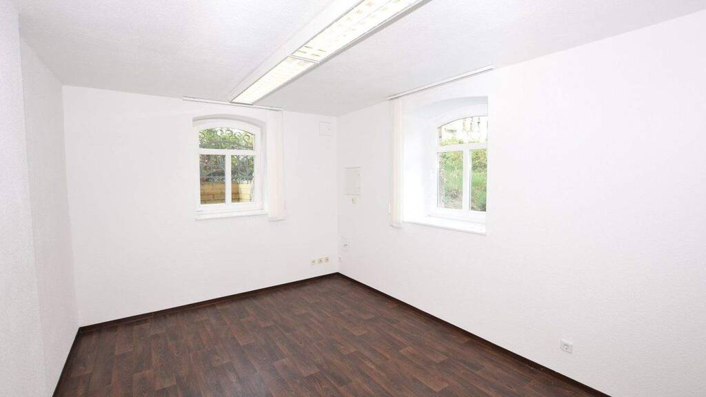 Bürofläche zur Miete provisionsfrei 225 € 2 Zimmer 45 m² Bürofläche Naumburg 06618