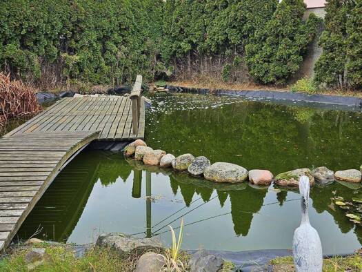 Mehrfamilienhaus zum Kauf 148.000 € 16 Zimmer 300 m² 22.200 m² Grundstück frei ab sofort Beiersdorf Uebigau-Wahrenbrück 04924