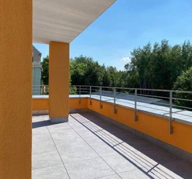 Wohnung zur Miete 2.070 € 5 Zimmer 172,6 m² Dachgeschoss, 4. Geschoss Waldenburger Straße 69 Altendorf 927 Chemnitz 09113