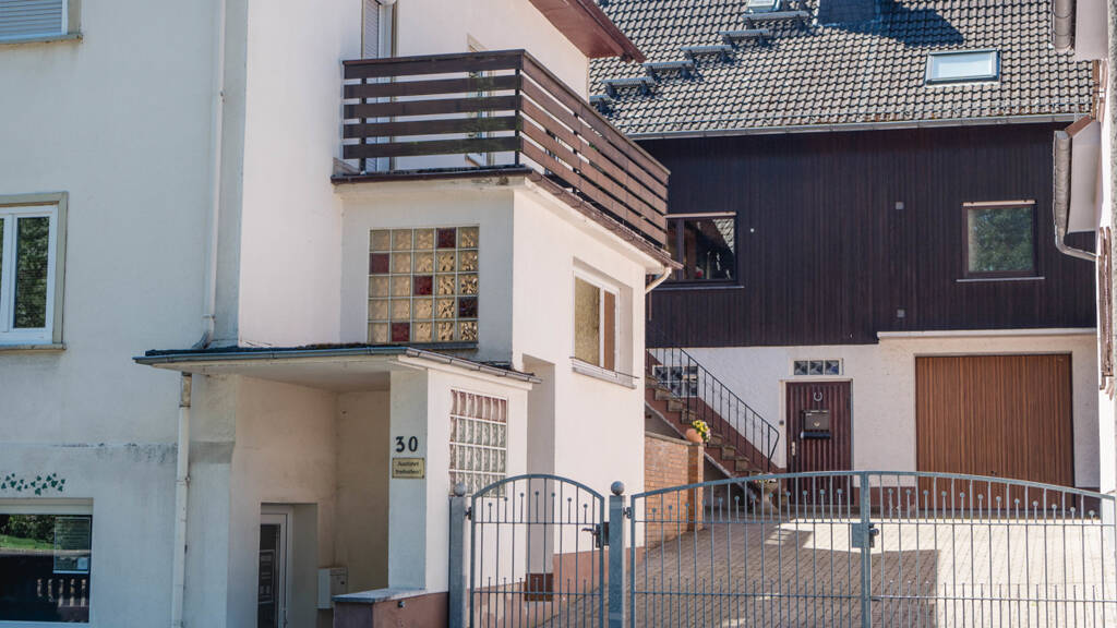 Mehrfamilienhaus zum Kauf 549.500 € 12 Zimmer 294 m² 1.238 m² Grundstück Rod an der Weil Weilrod 61276