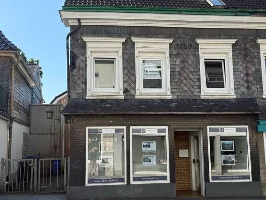 Mehrfamilienhaus zum Kauf provisionsfrei 229.000 € 7 Zimmer 200 m² 237 m² Grundstück frei ab sofort Wermelskirchen Wermelskirchen 42929