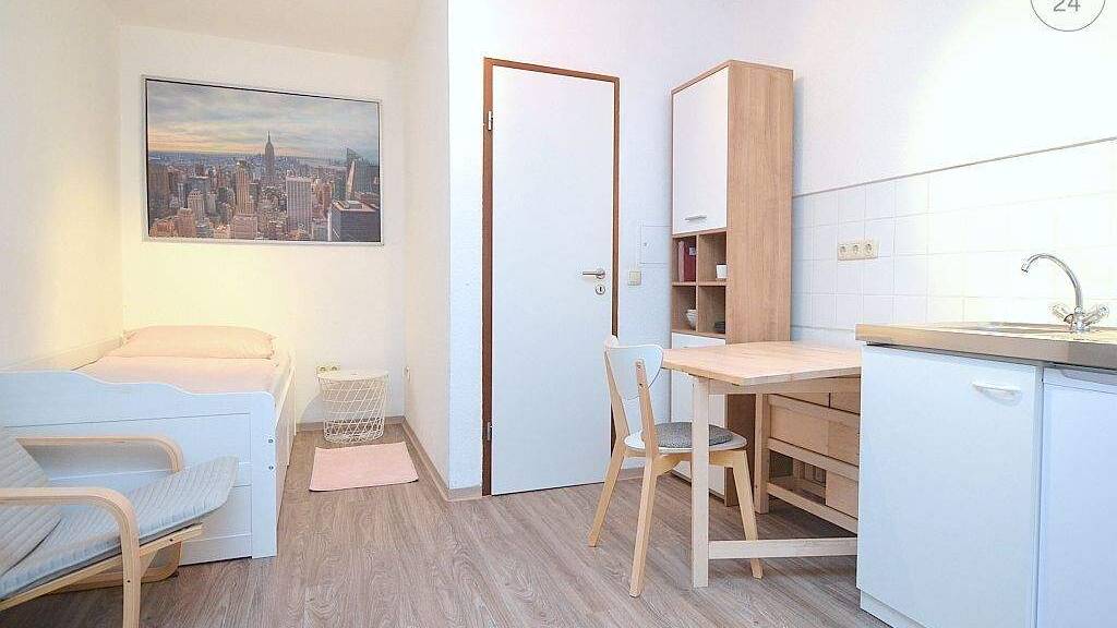 Studio zur Miete auf Zeit 470 € 1 Zimmer 17 m² frei ab 01.05.2026 Glockenhof Nürnberg 90461