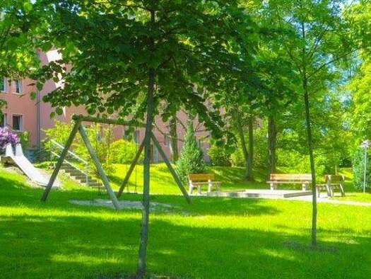 Wohnung zur Miete 419 € 4 Zimmer 81,2 m² 1. Geschoss Pöhlauer Straße 106 Pöhlau Zwickau 08066