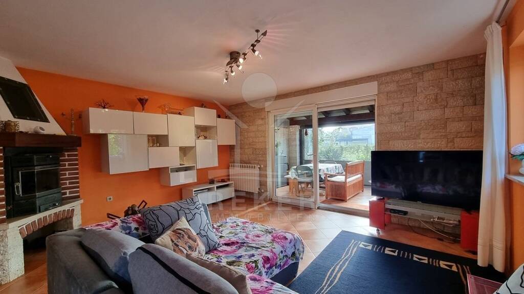 Doppelhaushälfte zum Kauf 360.000 € 4 Zimmer 120 m² 250 m² Grundstück Tar 52440