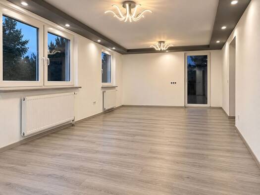 Wohnung zur Miete 1.000 € 4 Zimmer 90 m² Geschoss EG/1 frei ab sofort Orscholz Mettlach 66693
