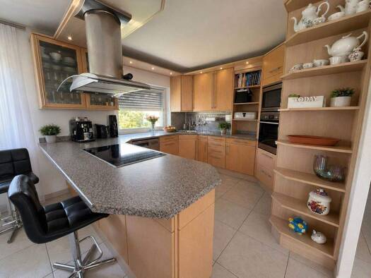 Wohnung zur Miete 1.570 € 3 Zimmer 112 m² frei ab 01.10.2026 Bergen-Enkheim Bergen-Enkheim 60388