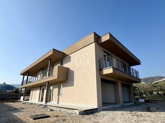 Doppelhaushälfte zum Kauf - Erstbezug 3 Zimmer 82,7 m² 850 m² Grundstück Via Torrente Gusa Garda 37016