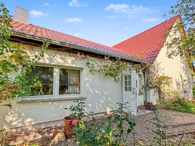 Doppelhaushälfte zum Kauf 399.800 € 7 Zimmer 146 m² 1.000 m² Grundstück frei ab sofort Mockau-Nord Leipzig 04357