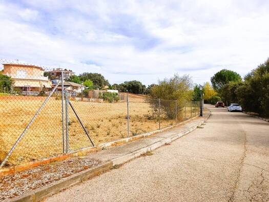 Wohn- und Gewerbegrundstück zum Kauf 67.860 € Calle Encinasola Méntrida 45930