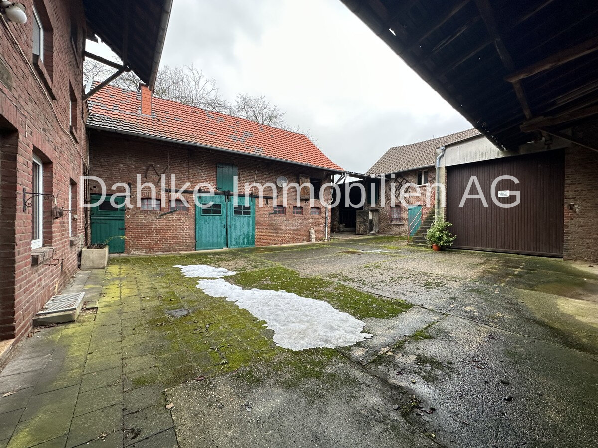 Bauernhaus zum Kauf 229.000 € 6 Zimmer 120 m²<br/>Wohnfläche 1.514 m²<br/>Grundstück Doveren Hückelhoven 41836