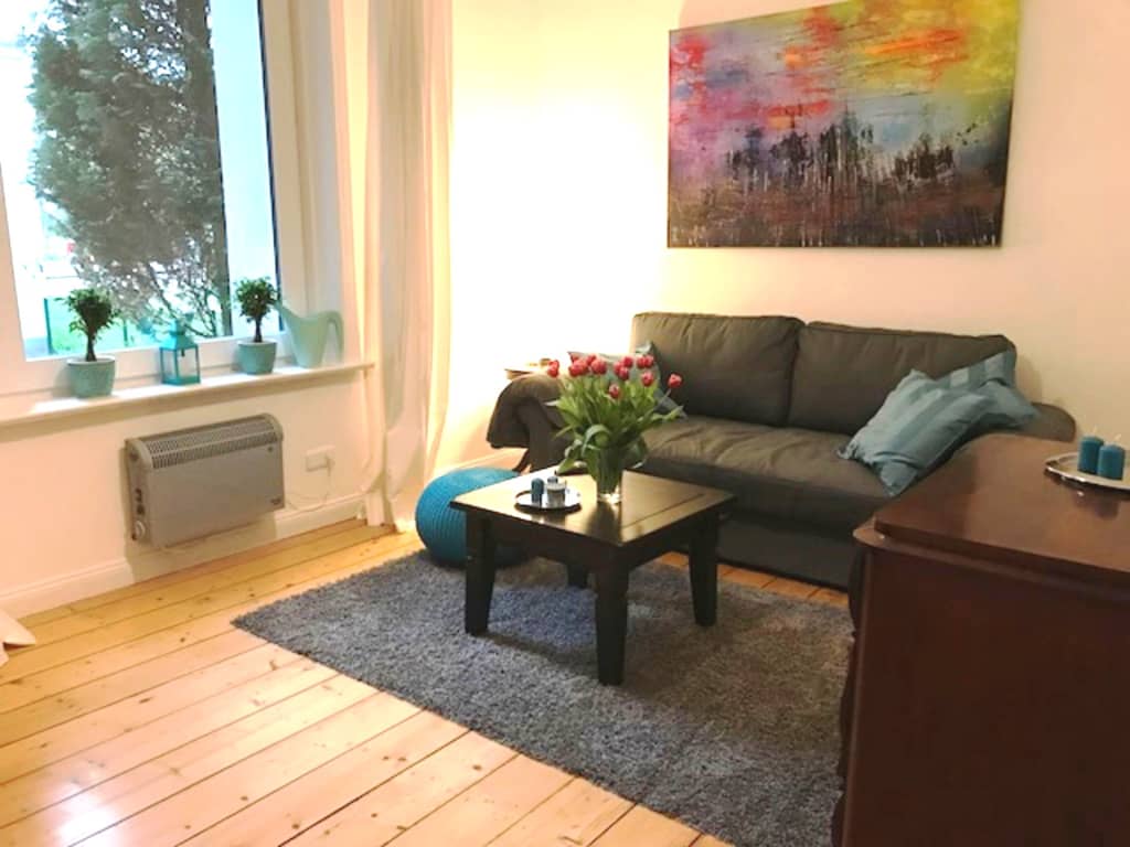 Wohnung zur Miete Wohnen auf Zeit 1.780 € 2 Zimmer 50 m²<br/>Wohnfläche 01.03.2025<br/>Verfügbarkeit Lutterothstraße Eimsbüttel Hamburg 20255