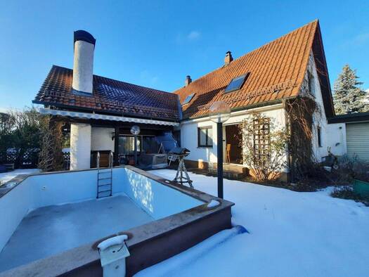 Einfamilienhaus zum Kauf 595.000 € 8 Zimmer 246 m² 596 m² Grundstück Schwabelweis Regensburg / Schwabelweis 93055