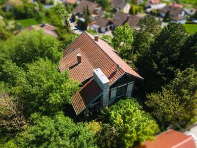 Haus zum Kauf 535.000 € 9 Zimmer 297 m² 2.215 m² Grundstück frei ab sofort Lindelbach Randersacker 97236
