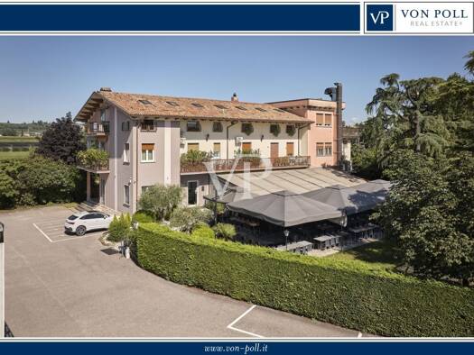 Gewerbeobjekt zum Kauf als Kapitalanlage geeignet 1.760.000 € 31 Zimmer 1.384 m² 7.500 m² Grundstück Località Crocioni 43 Bussolengo 37012