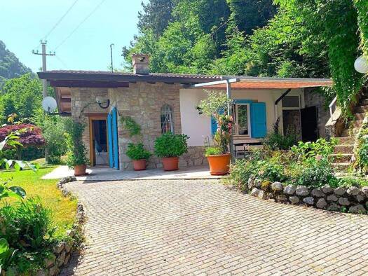 Bungalow zum Kauf als Kapitalanlage geeignet 339.000 € 3 Zimmer 75 m² 8.000 m² Grundstück Tignale 25080