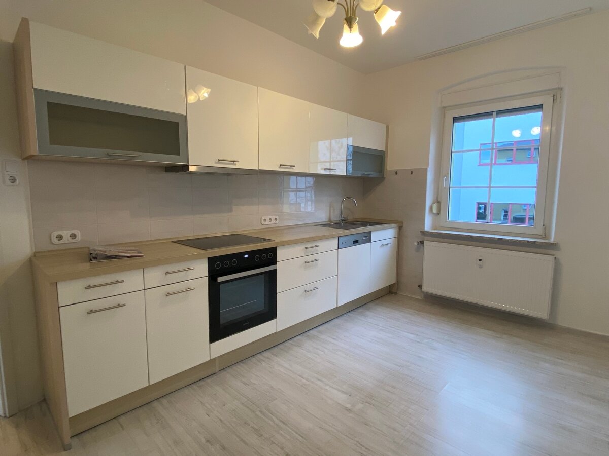 Wohnung zum Kauf 165.000 € 4 Zimmer 86 m²<br/>Wohnfläche 1.<br/>Geschoss Altstadt Weiden 92637