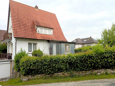 Einfamilienhaus zum Kauf 235.000 € 5 Zimmer 140 m² 667 m² Grundstück Bad Wildungen Bad Wildungen 34537