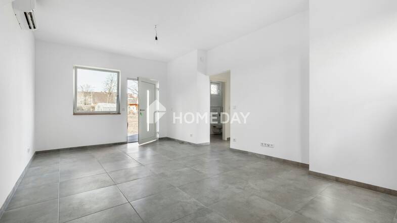 Mehrfamilienhaus zum Kauf 279.999 € 5 Zimmer 130 m² 700 m² Grundstück Langenfeld Langenfeld 91474