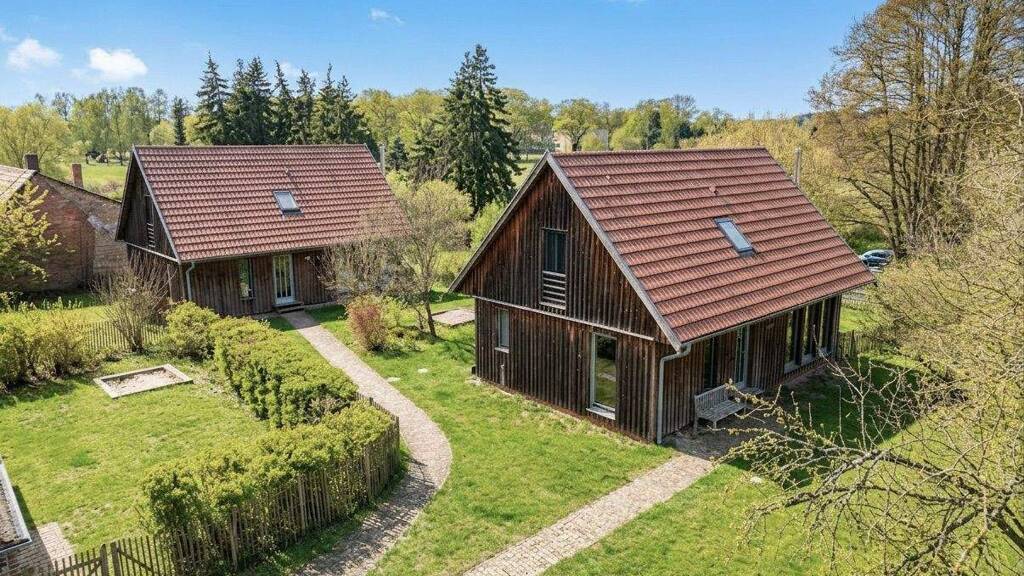 Haus zum Kauf 395.000 € 4 Zimmer 105,5 m² 1.590 m² Grundstück Vogelsang-Warsin 17375