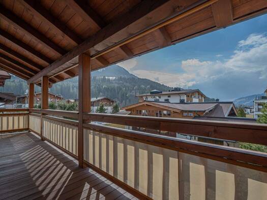 Wohnung zur Miete 2.200 € 100 m² Kirchberg 6365