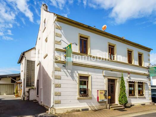 Restaurant zum Kauf 325.000 € 284 m² Gastrofläche 894 m² Grundstück Hennef (Sieg) 53773