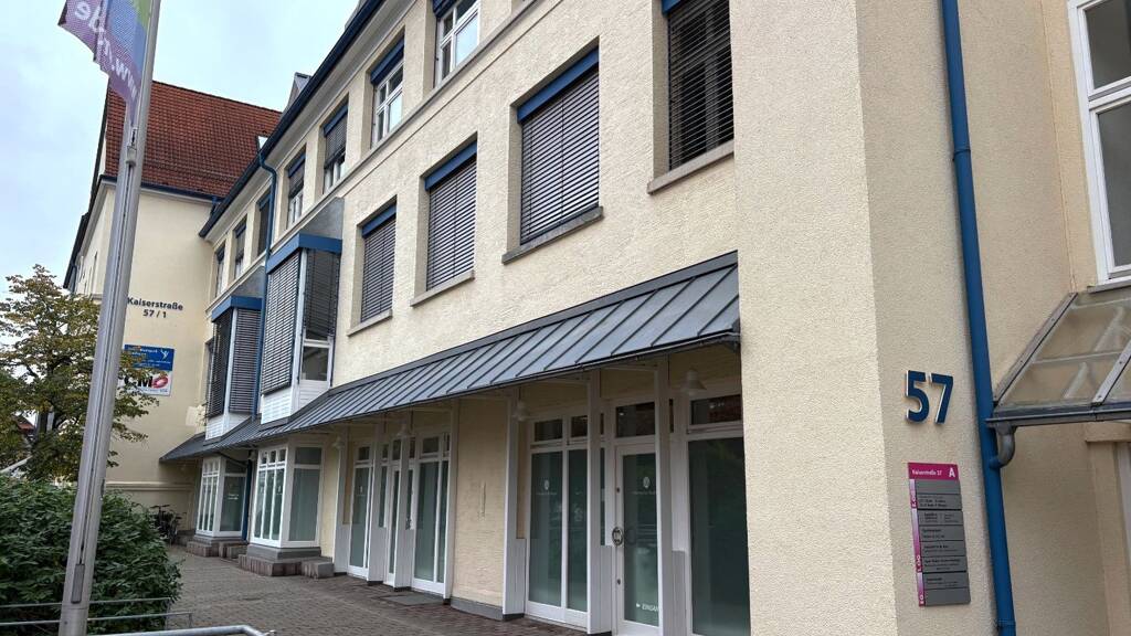 Praxis zur Miete 185 m² Bürofläche Kaiserstraße 57 Innenstadt Reutlingen 72764