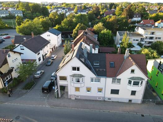 Mehrfamilienhaus zum Kauf als Kapitalanlage geeignet 449.000 € 8 Zimmer 160 m² 201 m² Grundstück Schwenningen Villingen-Schwenningen 78054