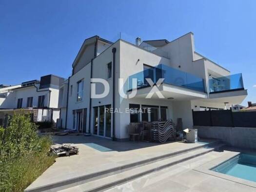 Einfamilienhaus zum Kauf - Erstbezug 1.500.000 € 5 Zimmer 254 m² Poreč 52440