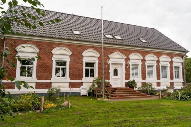 Villa zum Kauf provisionsfrei 498.000 € 9 Zimmer 297 m² 9.000 m² Grundstück Brenkenhof Krien 17391