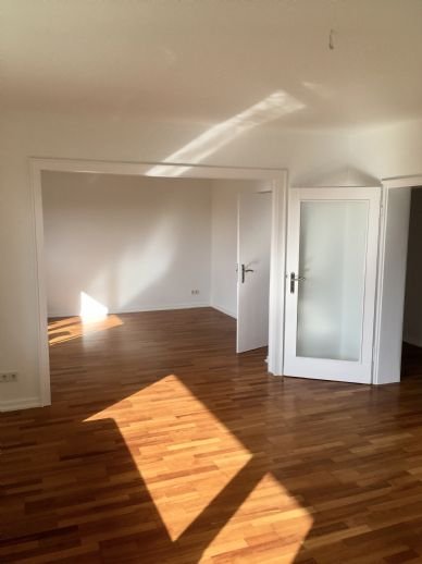 Studio zur Miete 750 € 3 Zimmer 77,1 m²<br/>Wohnfläche 9.<br/>Geschoss ab sofort<br/>Verfügbarkeit Preußenstraße  62 Bruchwiese Saarbrücken 66111