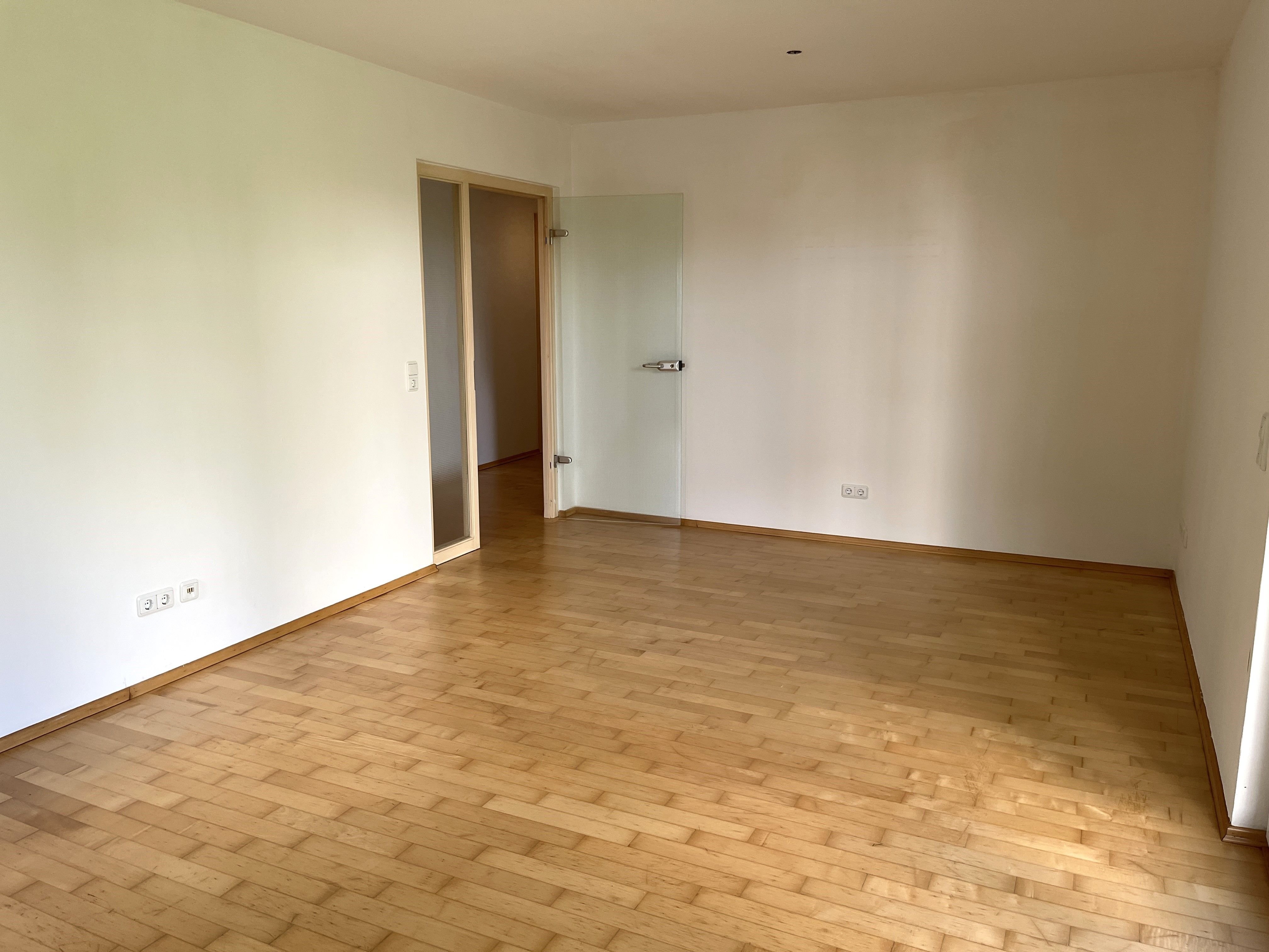 Wohnung zur Miete 950 € 3 Zimmer 79 m²<br/>Wohnfläche EG<br/>Geschoss ab sofort<br/>Verfügbarkeit Frankfurter Straße Hennef Hennef (Sieg) 53773