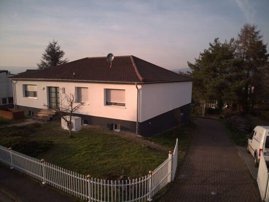 Einfamilienhaus zum Kauf provisionsfrei 1.300.000 € 7 Zimmer 210 m² 1.123 m² Grundstück Budenheim 55257