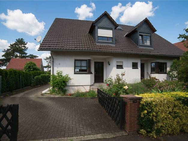 Doppelhaushälfte zum Kauf provisionsfrei 395.000 € 5 Zimmer 119 m² 562 m² Grundstück Medingen Ottendorf-Okrilla 01458