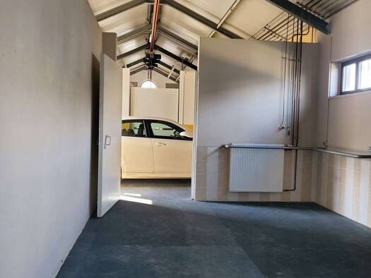 Bürogebäude zum Kauf als Kapitalanlage geeignet 800 m² 2.227 m² Grundstück Langenau 89129
