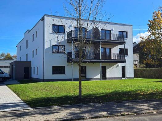Wohn- und Geschäftshaus zur Miete 1.500 € 6 Zimmer 140 m² Bürofläche Uffenheim 97215