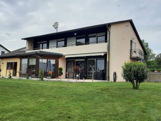 Haus zum Kauf 1.350.000 € 326 m² 1.800 m² Grundstück Berg Kirchdorf 83527